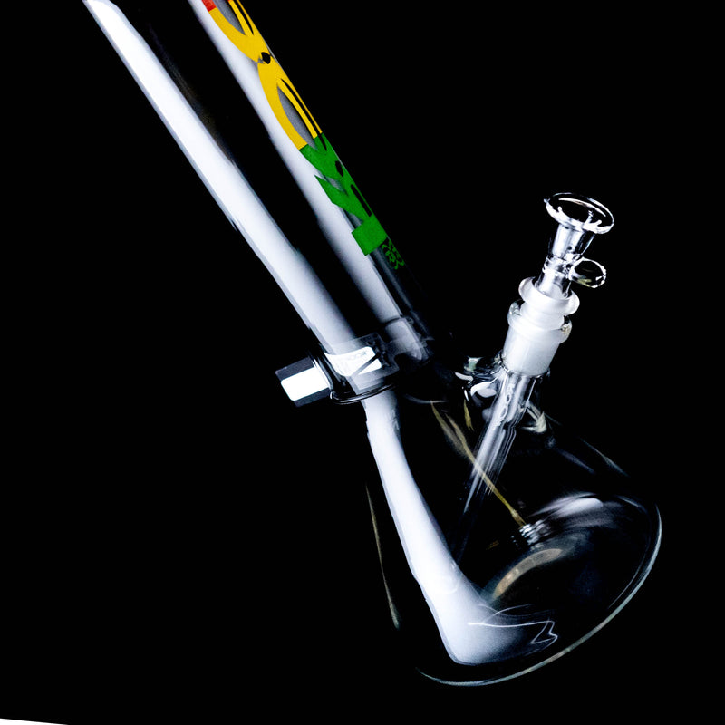 ROOR.US - 99 Series - 18" Zeaker - 60x5 - Rasta (No Outline) - The Cave